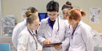 Еще 700 специалистов планируют привлечь по целевым договорам в сферу здравоохранения к 2030 году - Uglich-Online.Ru